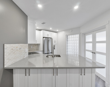 273 Nw 36th Avenue - Photo Thumbnail 28