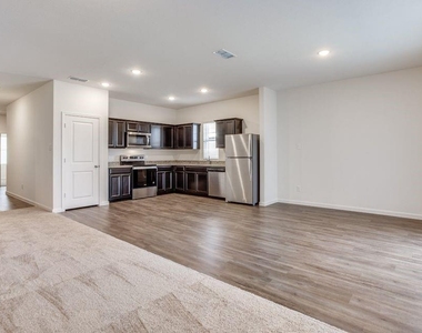 212 Briar Cove - Photo Thumbnail 2