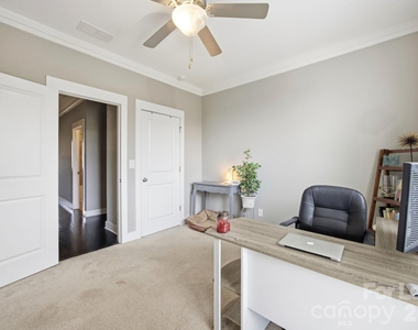 863 Academy Street - Photo Thumbnail 25