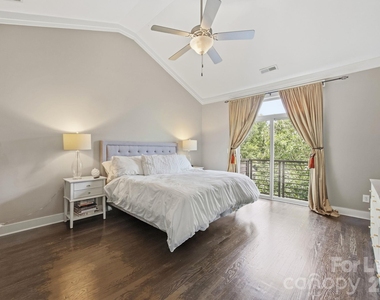 863 Academy Street - Photo Thumbnail 15