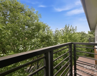 863 Academy Street - Photo Thumbnail 16