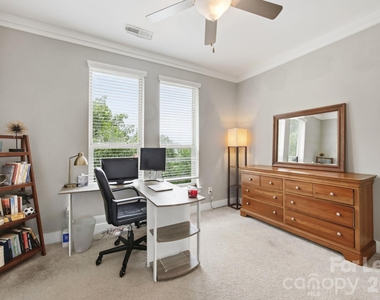 863 Academy Street - Photo Thumbnail 24