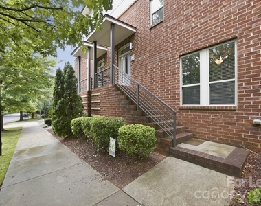 863 Academy Street - Photo Thumbnail 31