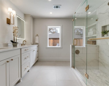 9406 Arborhill Drive - Photo Thumbnail 8