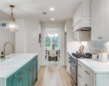 9406 Arborhill Drive - Photo Thumbnail 18