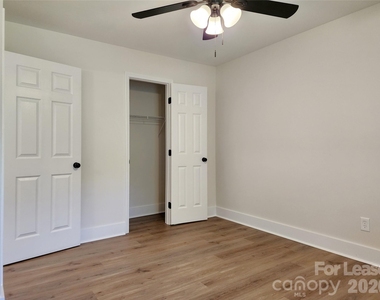 315 Hamilton Drive - Photo Thumbnail 19