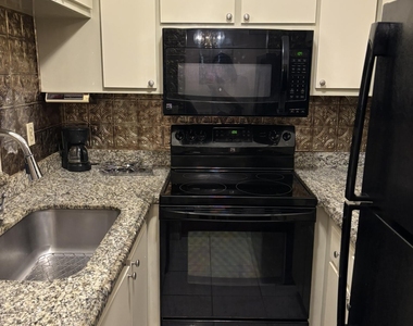 7106 Golf Colony Court - Photo Thumbnail 8