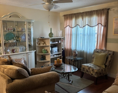 7106 Golf Colony Court - Photo Thumbnail 5