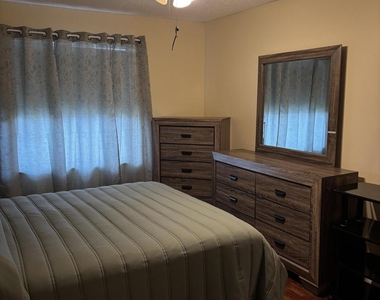 7106 Golf Colony Court - Photo Thumbnail 15