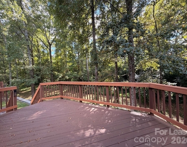 11911 Royal Castle Court - Photo Thumbnail 14