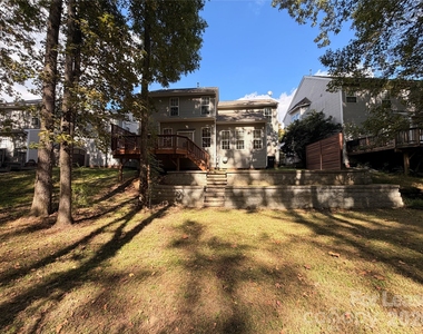 11911 Royal Castle Court - Photo Thumbnail 16