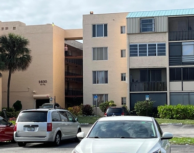 2830 Somerset Drive - Photo Thumbnail 17