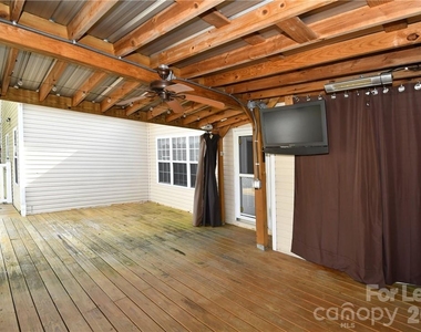 603 Lexington Drive - Photo Thumbnail 17