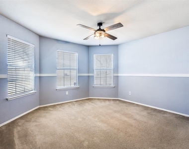 1409 Ash Street - Photo Thumbnail 3