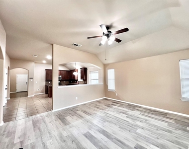5204 Bear Valley Drive - Photo Thumbnail 8