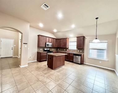 5204 Bear Valley Drive - Photo Thumbnail 7