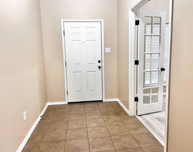 5204 Bear Valley Drive - Photo Thumbnail 11
