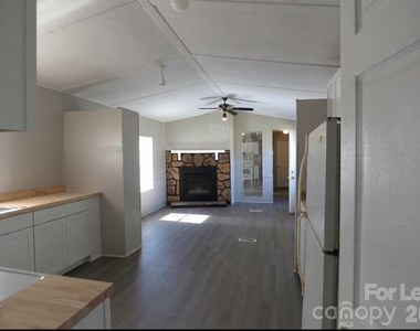 2689 Robinson Road - Photo Thumbnail 2