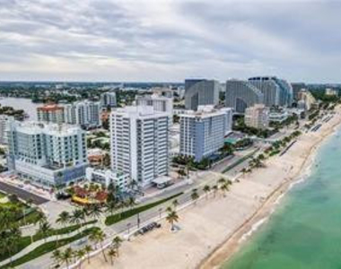 209 N Fort Lauderdale Beach Boulevard - Photo Thumbnail 24