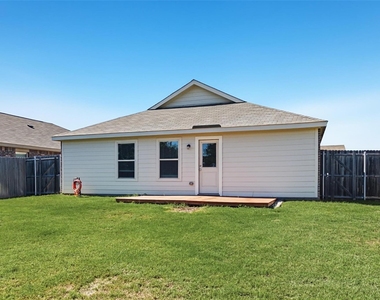 1380 Beach Drive - Photo Thumbnail 24