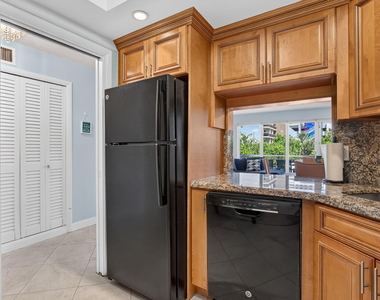 133 N Pompano Beach Boulevard - Photo Thumbnail 14