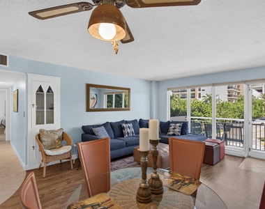 133 N Pompano Beach Boulevard - Photo Thumbnail 8