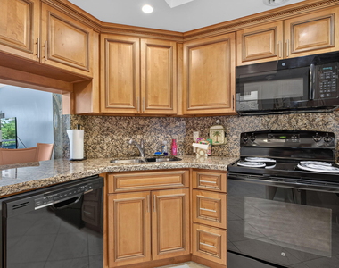 133 N Pompano Beach Boulevard - Photo Thumbnail 13
