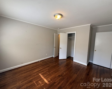 4709 Morgan Street - Photo Thumbnail 10
