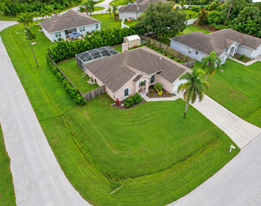 103 Sw Pilsner Circle - Photo Thumbnail 29