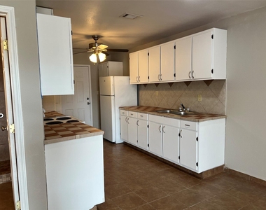3272 Tesoro Loop - Photo Thumbnail 2