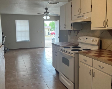 3272 Tesoro Loop - Photo Thumbnail 3
