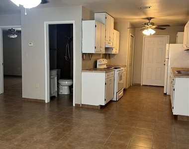 3272 Tesoro Loop - Photo Thumbnail 4