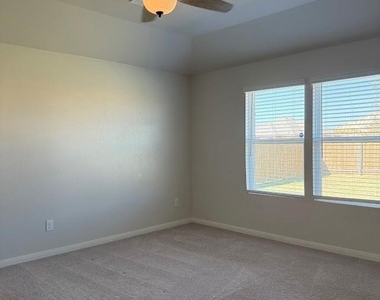 529 Jameson Street - Photo Thumbnail 17