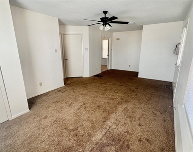 115 N Denton Street - Photo Thumbnail 3