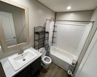 131 Vista Drive - Photo Thumbnail 16