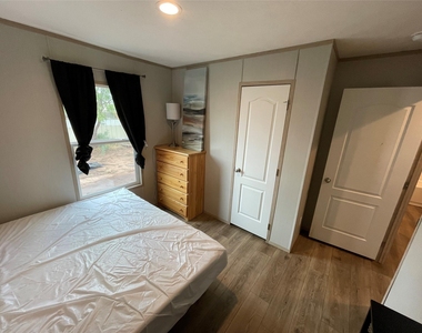 131 Vista Drive - Photo Thumbnail 18