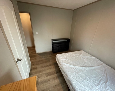 131 Vista Drive - Photo Thumbnail 17