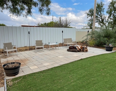 131 Vista Drive - Photo Thumbnail 6
