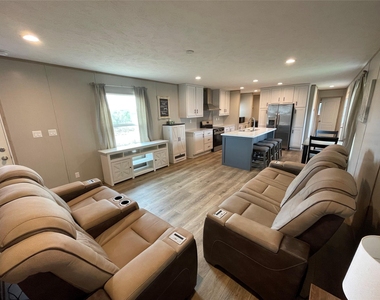 131 Vista Drive - Photo Thumbnail 8