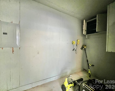2117 Tarlton Drive - Photo Thumbnail 28