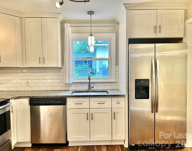 2117 Tarlton Drive - Photo Thumbnail 2