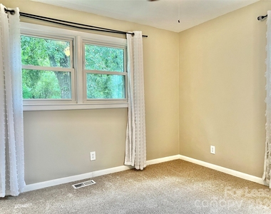 2117 Tarlton Drive - Photo Thumbnail 20