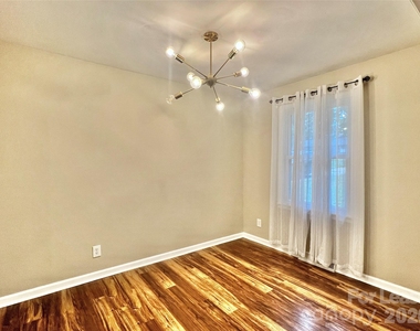 2117 Tarlton Drive - Photo Thumbnail 13