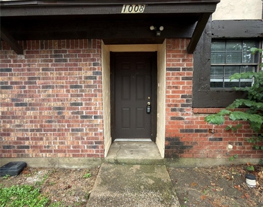 1006 Bland Drive - Photo Thumbnail 1