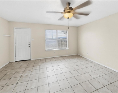 1006 Bland Drive - Photo Thumbnail 7