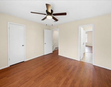 1006 Bland Drive - Photo Thumbnail 15