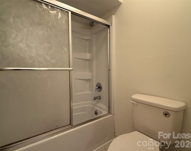 8806 Crestwood Drive - Photo Thumbnail 30