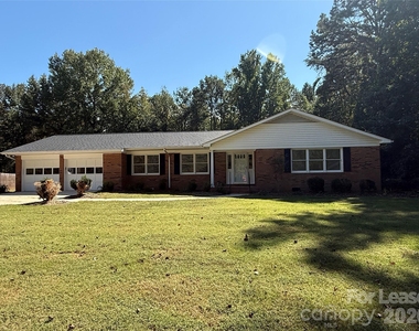 8806 Crestwood Drive - Photo Thumbnail 1