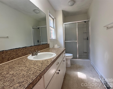 8806 Crestwood Drive - Photo Thumbnail 39