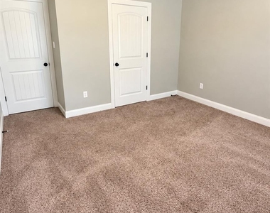 3738 Bettes Lane - Photo Thumbnail 20